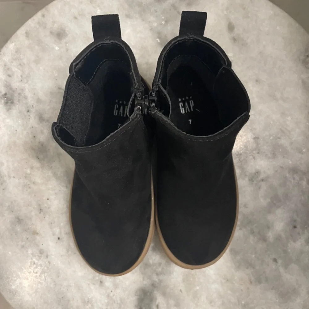 GAP Kids Pink Polka Dot & Black Chelsea Boots